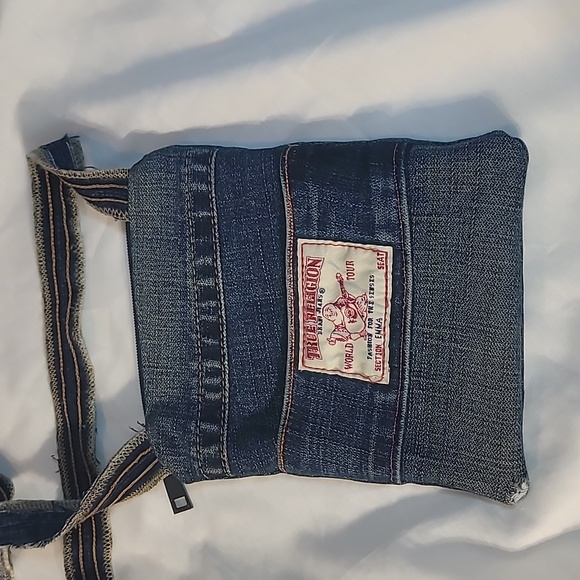 Denim cross body purse made from upcycled True Religion Jeans - Picture 3 of 5